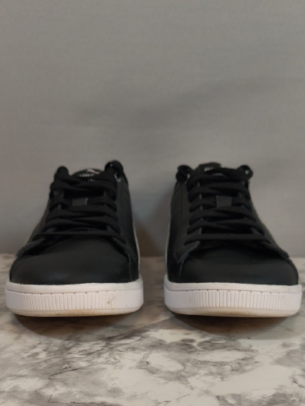 Puma Women's Vikky V2 Low Top Black/Silver Sneakers Size 8.5 - Picture 2 of 9
